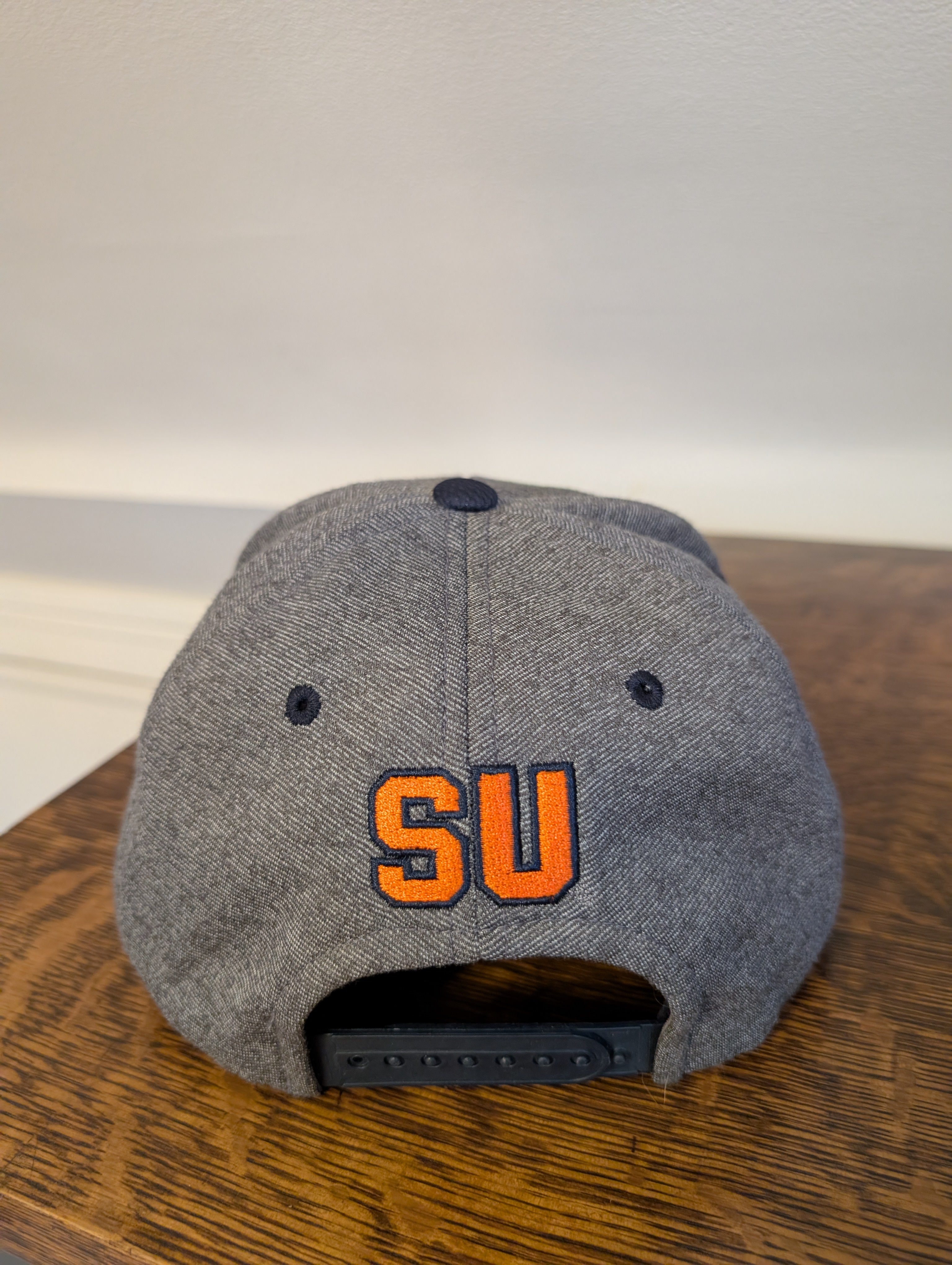 Syracuse Snapback Gray & Navy Blue